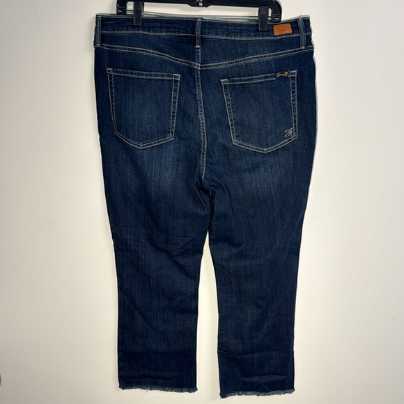 Women’s Seven7 High waisted Ankle Skimmer jeans with frayed hem, Size 16 - Picture 2 of 6